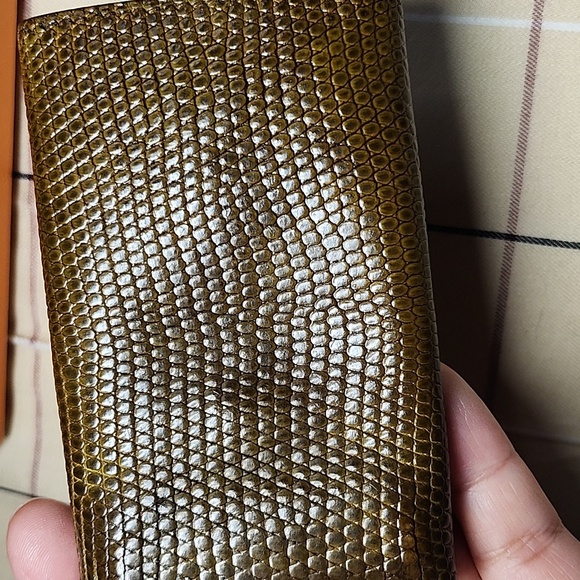 Hermes Rare, lizard skin, Silver hardware 6 key case 2 missing - Picture 6 of 13